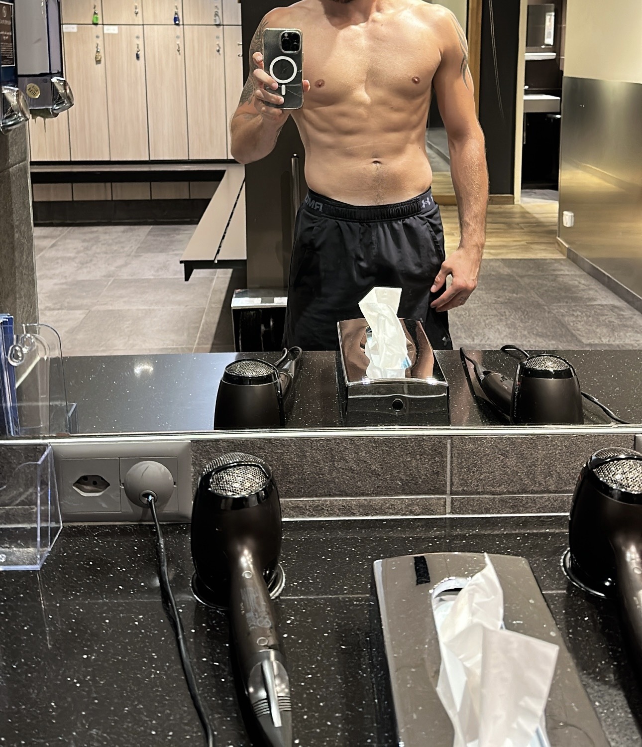 Kaleb - Ambrì - Tessin | Annonce Rencontre